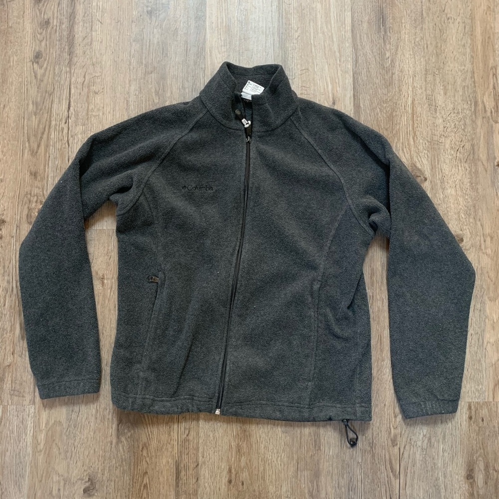 Women’s Columbia fleece jacket